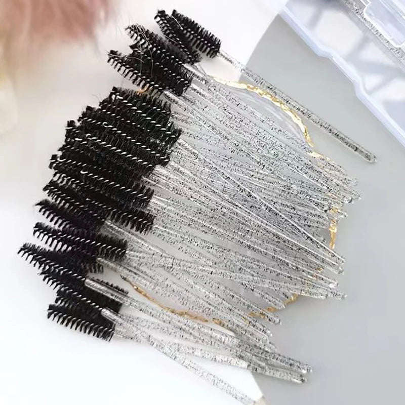 50Pcs Einweg Wimpern Zauberstäbe Pinsel Augenbraue Kamm Wimpern Verlängerung Zubehör Mascara Zauberstab Make-Up Professionelle Schönheit Werkzeug